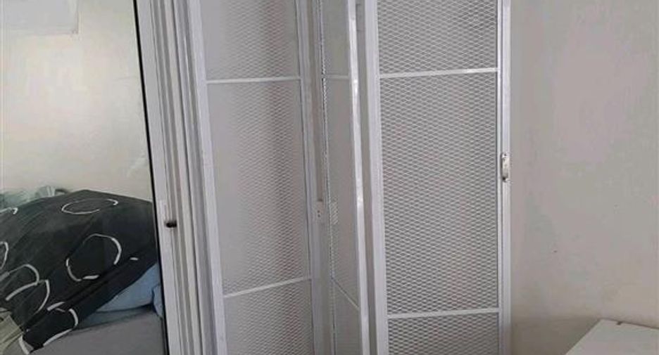 For sale 2 bedrooms townhouse in Bang Khen, Bangkok
