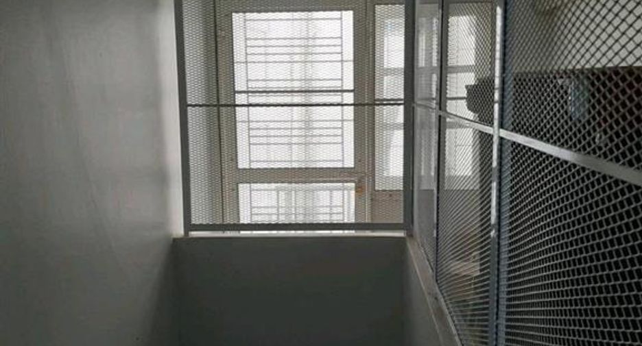 For sale 2 bedrooms townhouse in Bang Khen, Bangkok