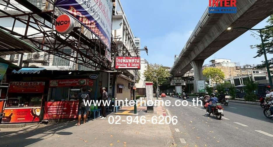 For sale retail Space in Phaya Thai, Bangkok