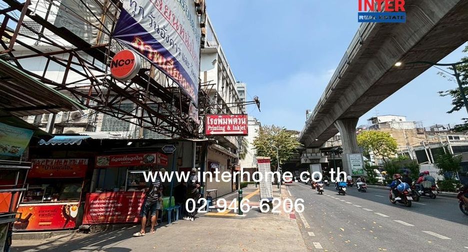 For sale retail Space in Phaya Thai, Bangkok