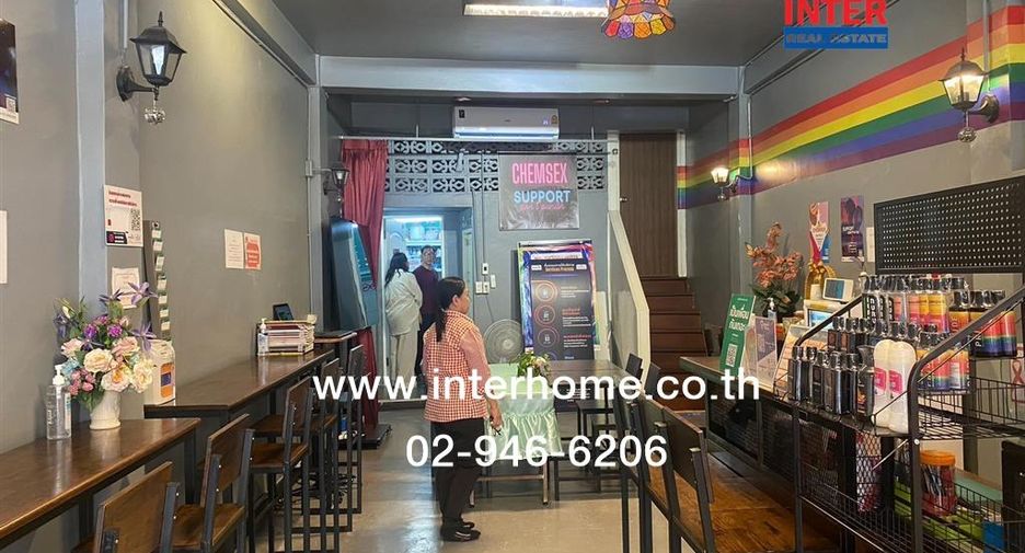 For sale retail Space in Phaya Thai, Bangkok