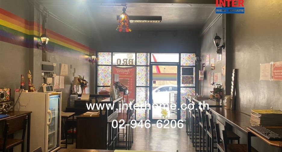 For sale retail Space in Phaya Thai, Bangkok