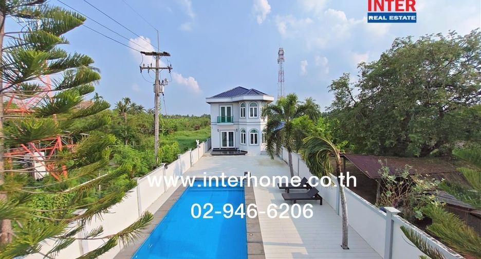 For sale 5 bedrooms house in Ban Phaeo, Samut Sakhon