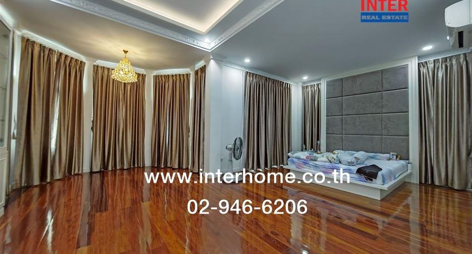 For sale 5 bedrooms house in Ban Phaeo, Samut Sakhon