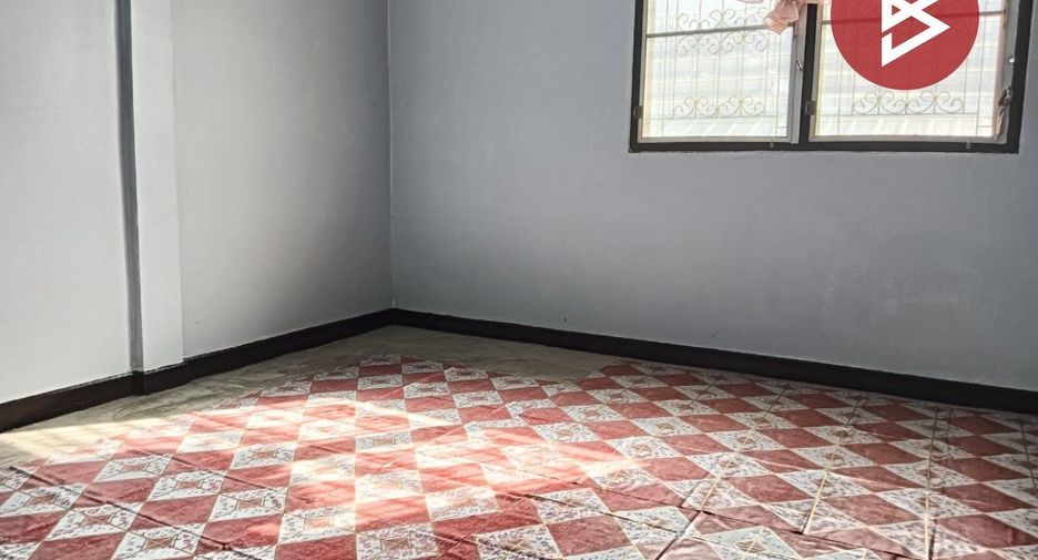 Reihenhaus zum Kauf mit 2 Zimmer in Phra Pradaeng, Samut Prakan