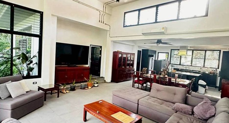 À vendre 4 chambres villa à Sattahip, Chonburi
