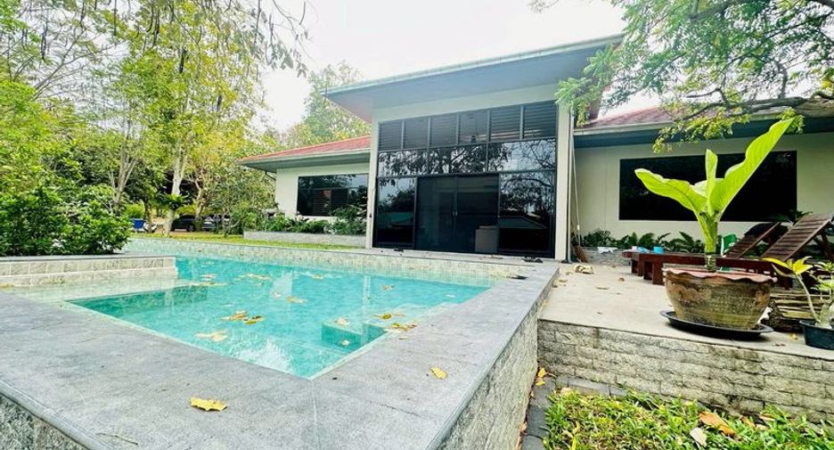 À vendre 4 chambres villa à Sattahip, Chonburi