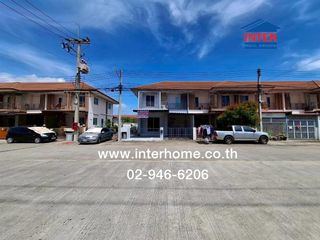 出售 4 卧室 联排别墅 在 Mueang Samut Sakhon, Samut Sakhon