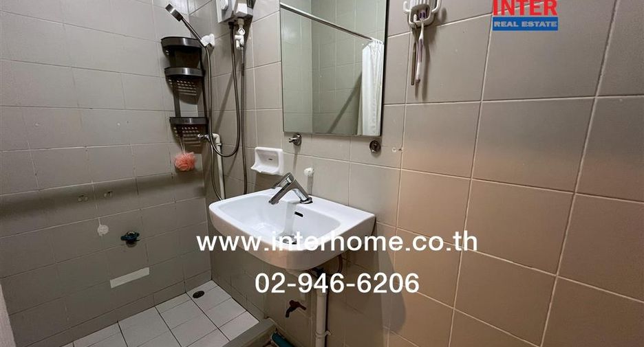 For sale 2 bedrooms townhouse in Taling Chan, Bangkok