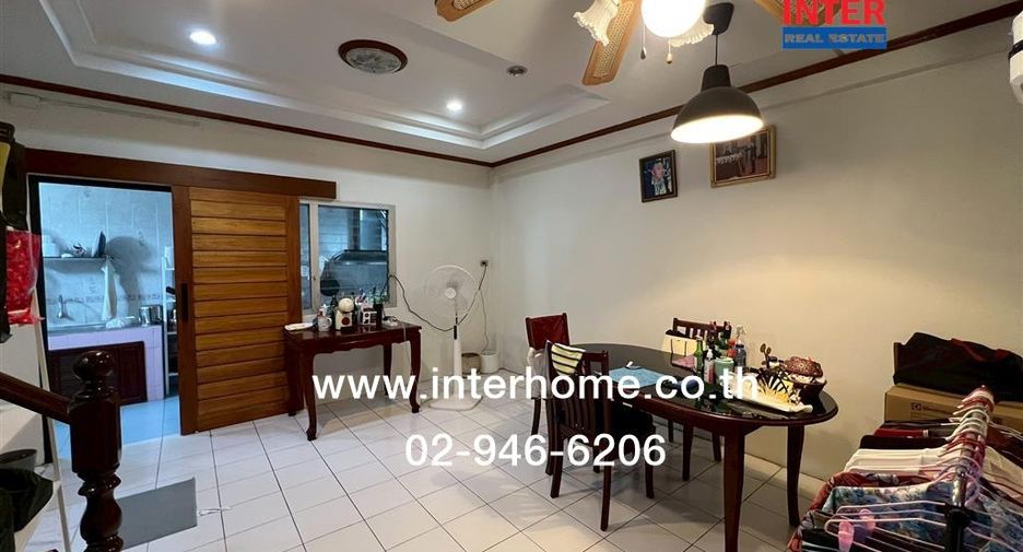 For sale 2 bedrooms townhouse in Taling Chan, Bangkok