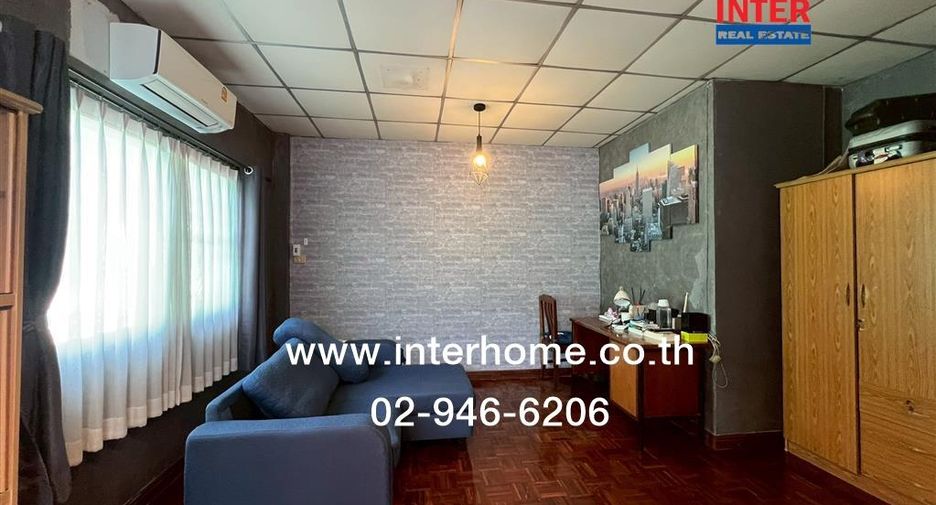For sale 2 bedrooms townhouse in Taling Chan, Bangkok
