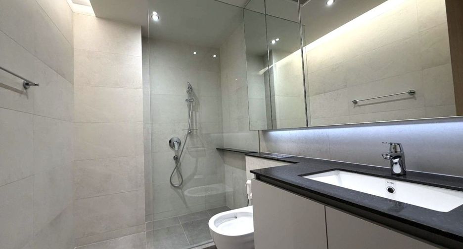 For sale 3 bedrooms condo in Yan Nawa, Bangkok