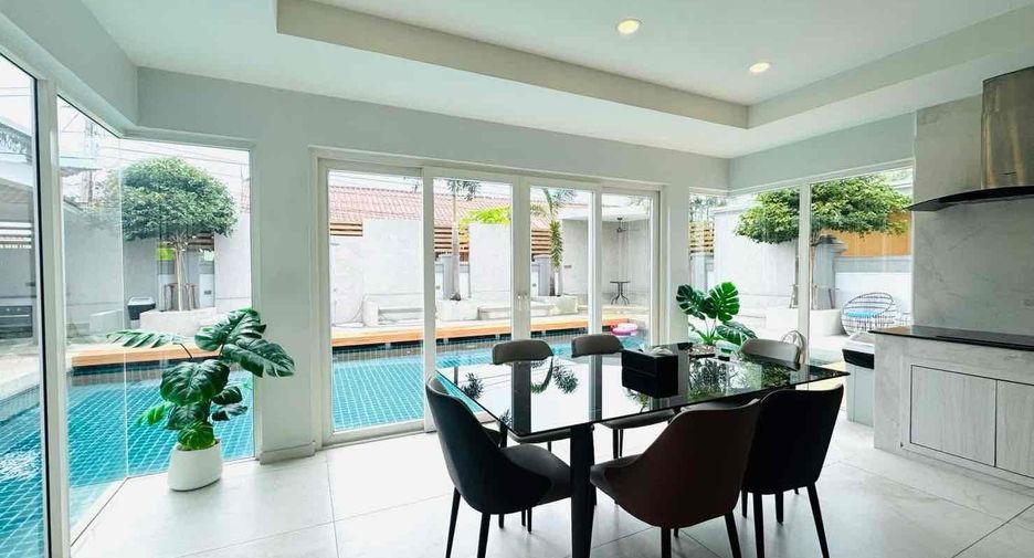 For rent 5 bedrooms villa in Bang Lamung, Chonburi