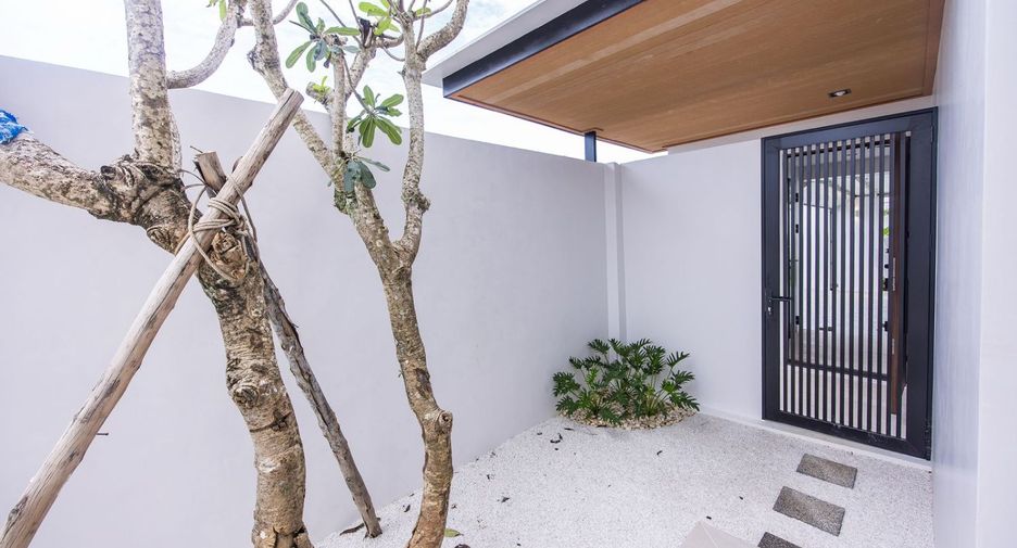 For sale 3 bedrooms villa in Mueang Phuket, Phuket