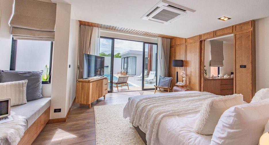 For sale 3 bedrooms villa in Mueang Phuket, Phuket