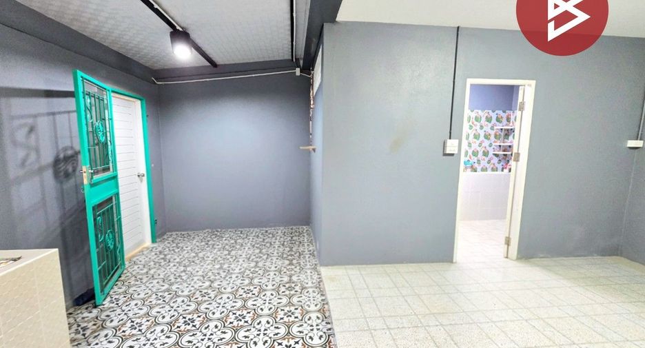For sale 2 bedrooms townhouse in Mueang Nakhon Pathom, Nakhon Pathom