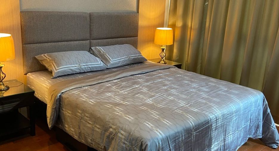 Wohnung zur Miete mit 2 Zimmer in Pathum Wan, Bangkok