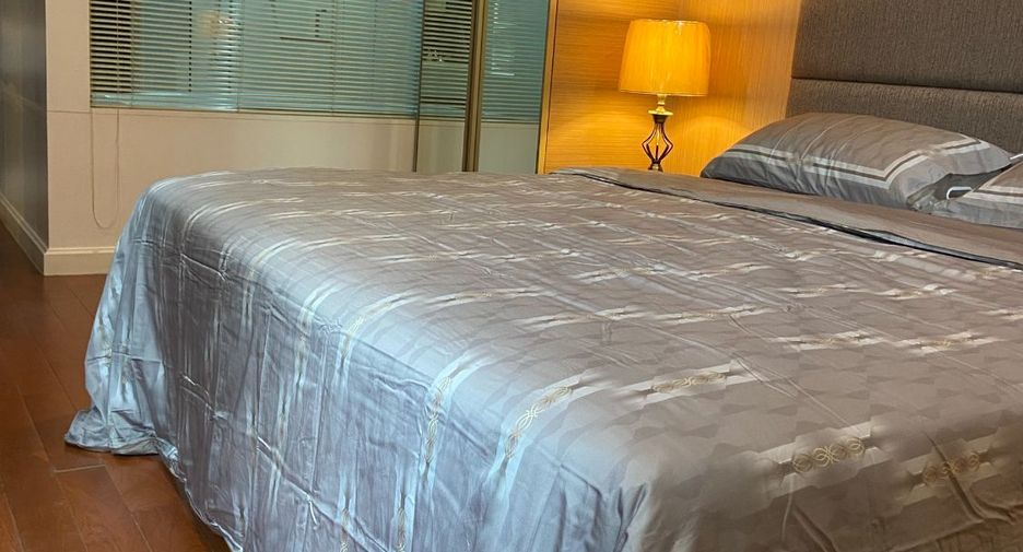Wohnung zur Miete mit 2 Zimmer in Pathum Wan, Bangkok