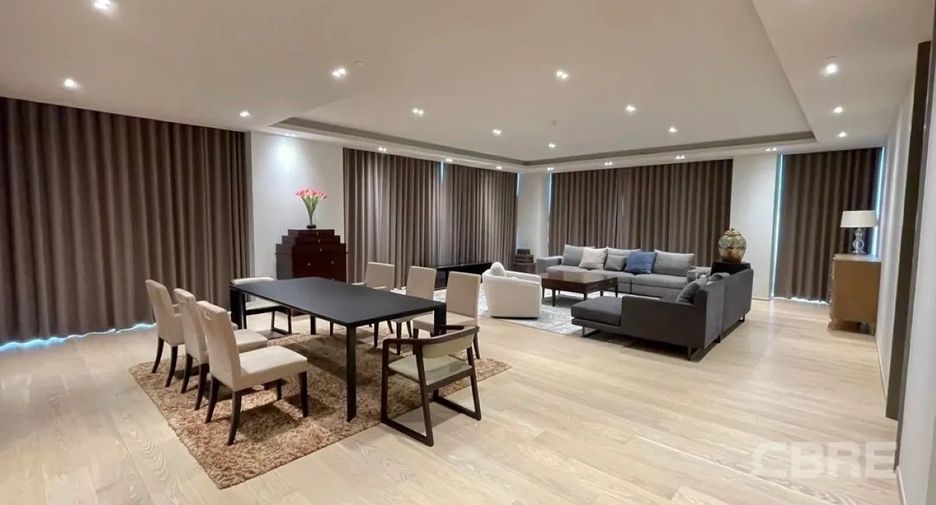 For sale 3 bedrooms condo in Pathum Wan, Bangkok