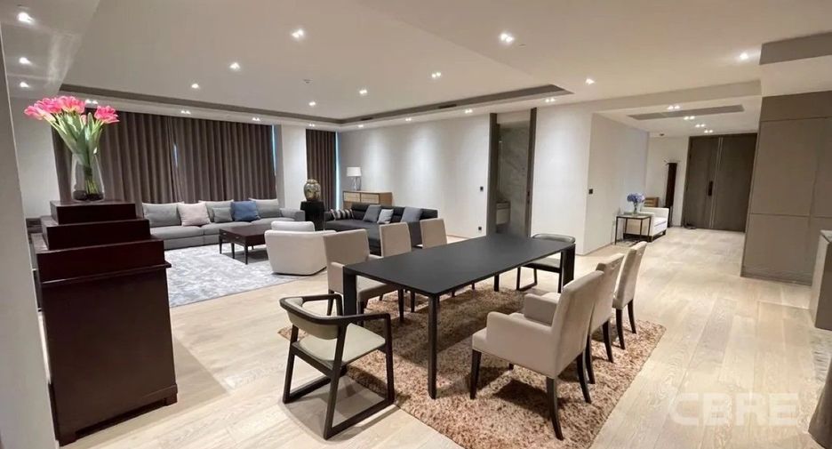 For sale 3 bedrooms condo in Pathum Wan, Bangkok