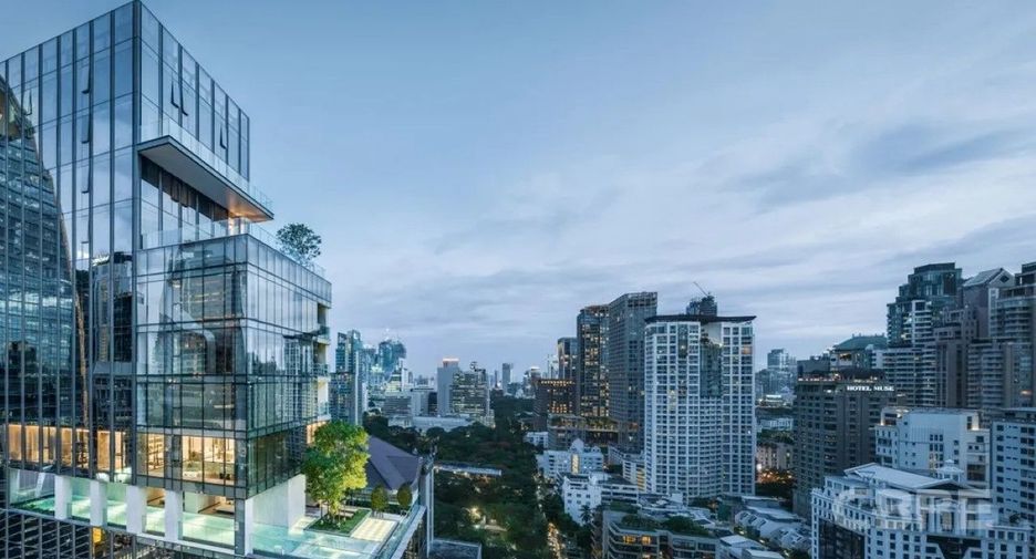 For sale 3 bedrooms condo in Pathum Wan, Bangkok