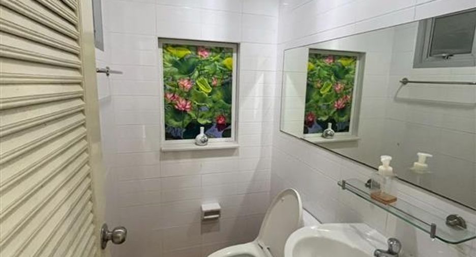 For rent and for sale 2 bedrooms townhouse in Bang Khen, Bangkok