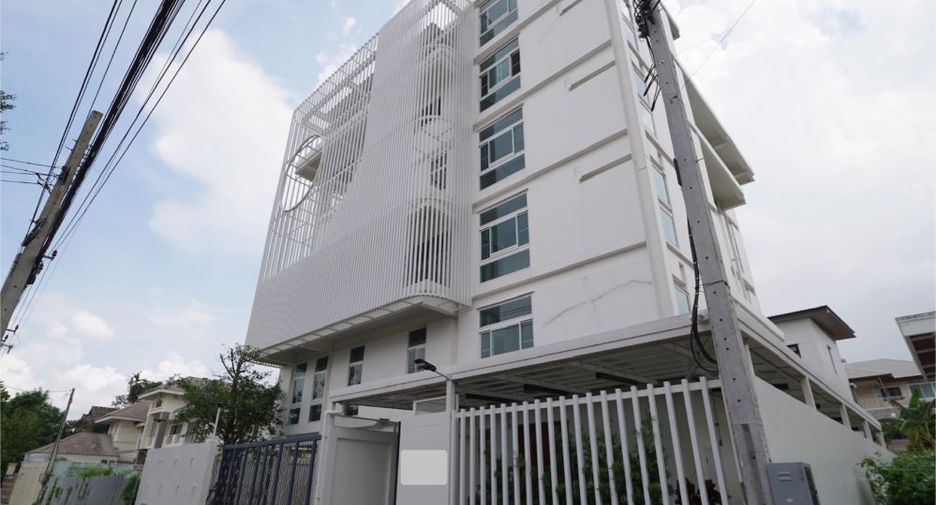 For sale 6 ベッドルーム office in Lat Phrao, Bangkok