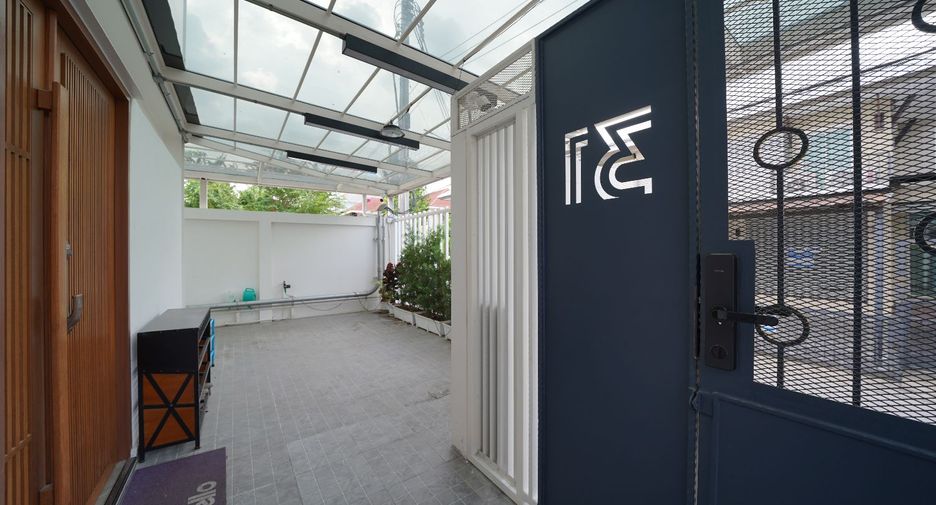For sale 6 ベッドルーム office in Lat Phrao, Bangkok