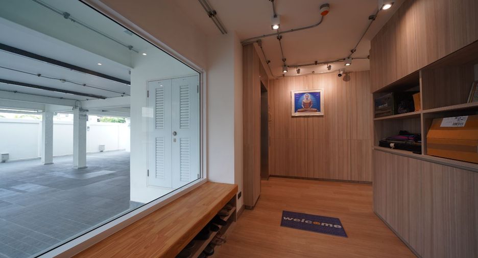 For sale 6 ベッドルーム office in Lat Phrao, Bangkok