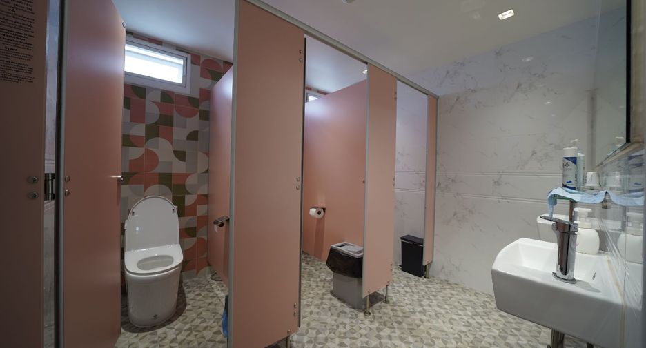 For sale 6 ベッドルーム office in Lat Phrao, Bangkok