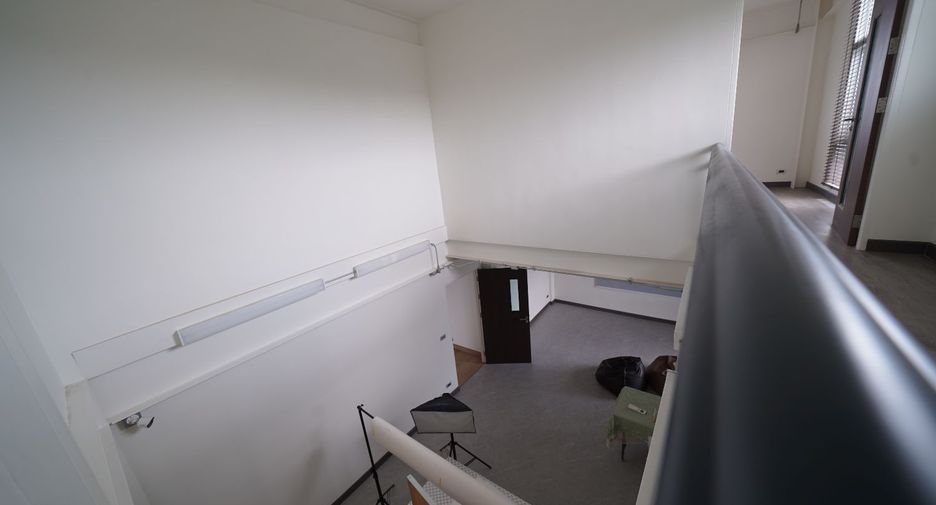 For sale 6 ベッドルーム office in Lat Phrao, Bangkok