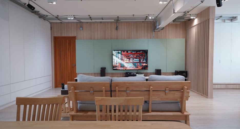 For sale 6 ベッドルーム office in Lat Phrao, Bangkok