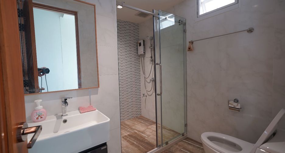 For sale 6 ベッドルーム office in Lat Phrao, Bangkok