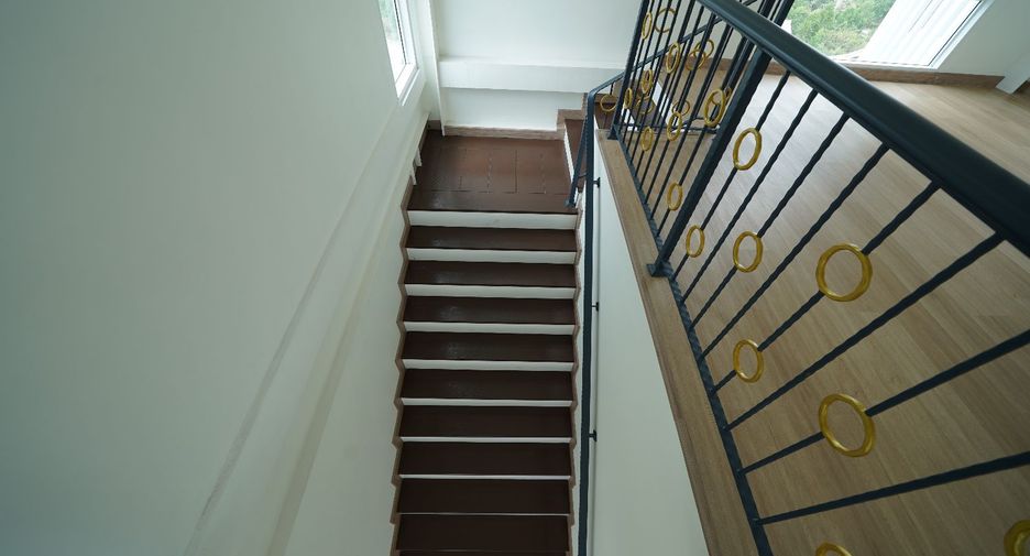 For sale 6 ベッドルーム office in Lat Phrao, Bangkok