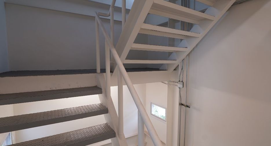 For sale 6 ベッドルーム office in Lat Phrao, Bangkok