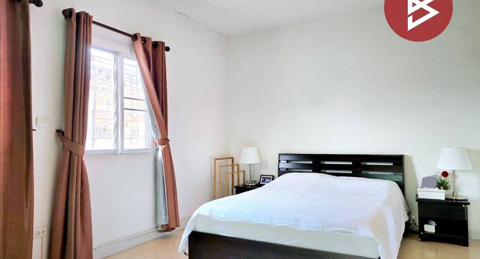 Casa adosada en venta de 4 habitaciones en Mueang Samut Sakhon, Samut Sakhon