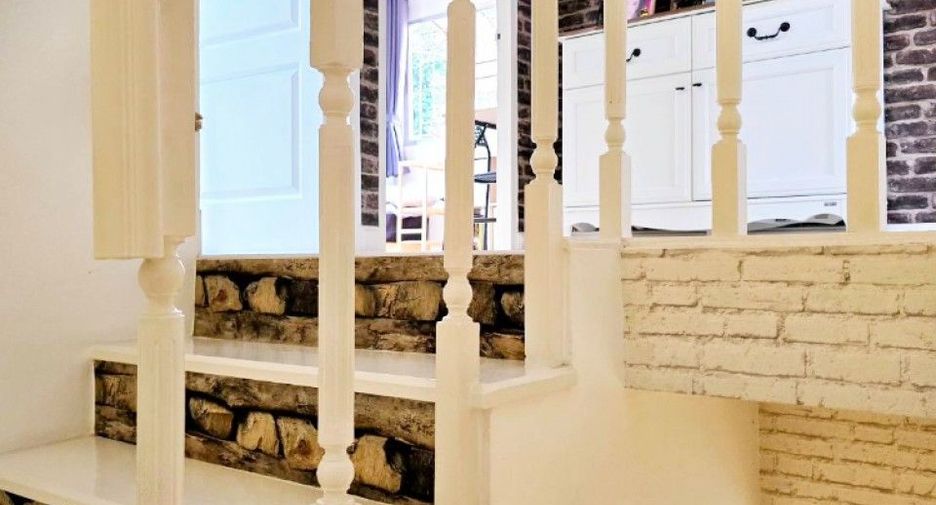 Casa adosada en venta de 4 habitaciones en Mueang Samut Sakhon, Samut Sakhon