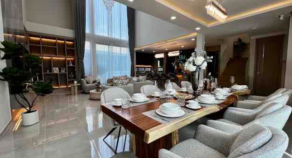 For sale 5 bedrooms villa in Bang Lamung, Chonburi