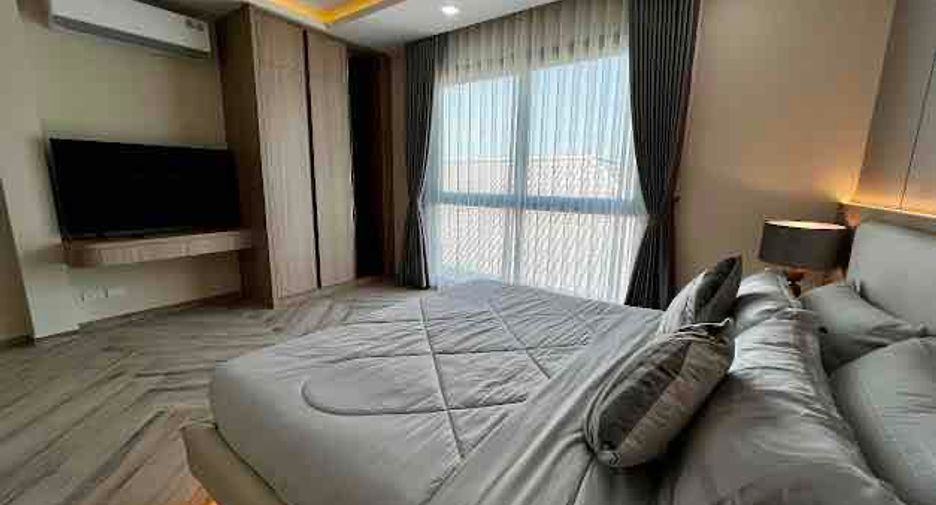 For sale 5 bedrooms villa in Bang Lamung, Chonburi