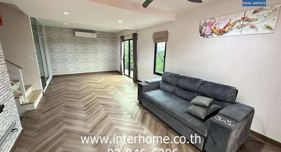 For sale 4 bedrooms house in Pak Kret, Nonthaburi