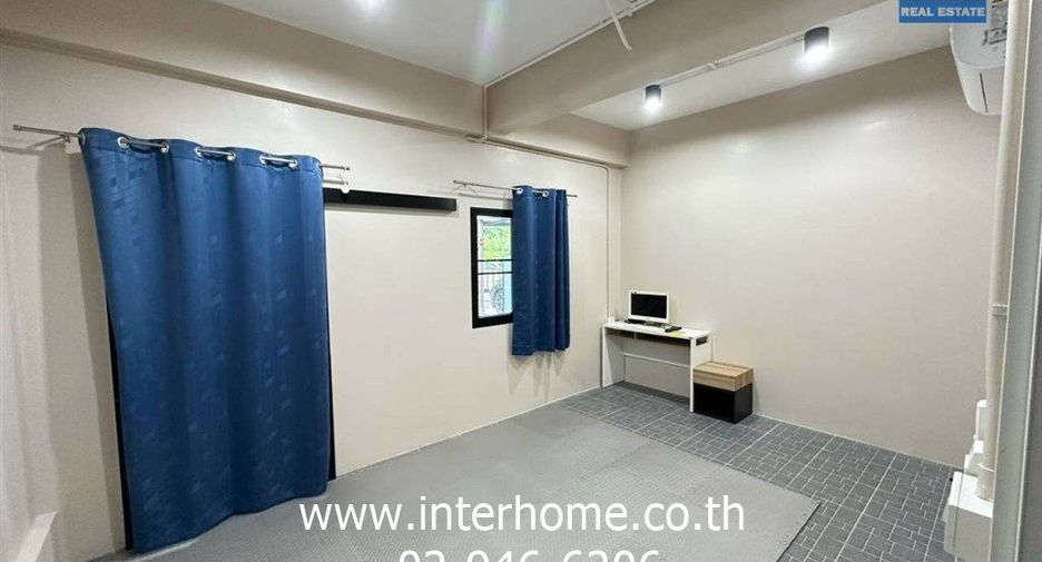 For sale 4 bedrooms house in Pak Kret, Nonthaburi