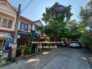 À vendre 5 chambres maison de ville à Phra Samut Chedi, Samut Prakan