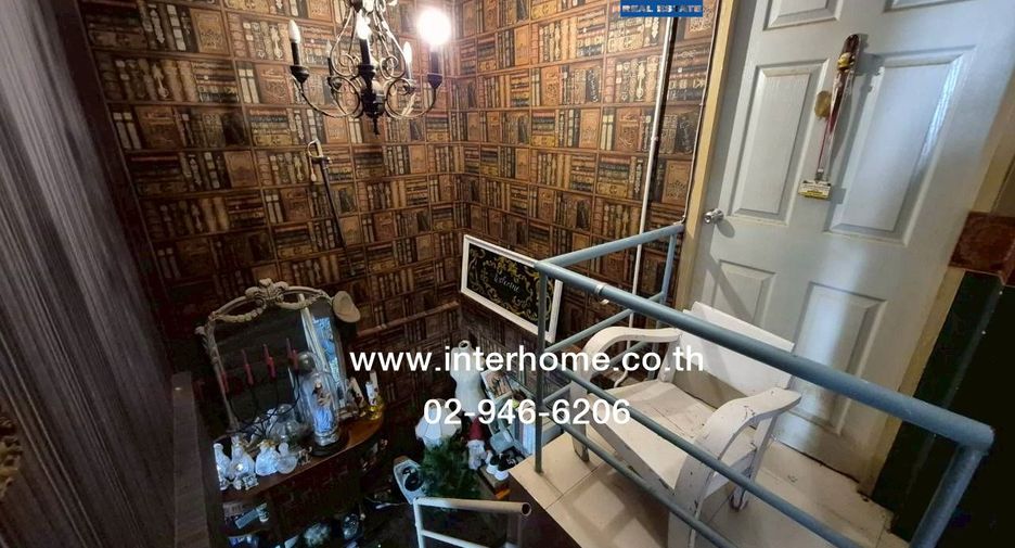 For sale 5 bedrooms townhouse in Phra Samut Chedi, Samut Prakan