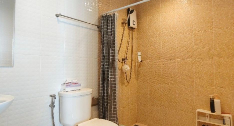 Casa adosada en venta de 3 habitaciones en Nong Khaem, Bangkok