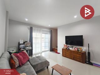 For sale 3 bedrooms townhouse in Nong Khaem, Bangkok