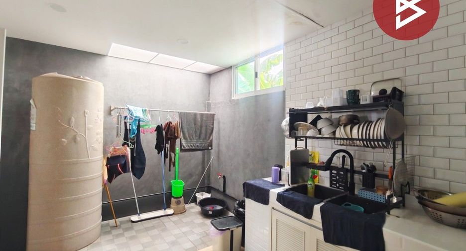 Casa adosada en venta de 3 habitaciones en Nong Khaem, Bangkok