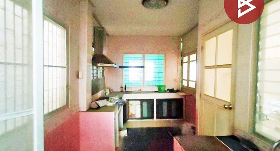For sale 3 bedrooms house in Mueang Chachoengsao, Chachoengsao