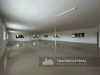 For rent warehouse in Ban Bueng, Chonburi