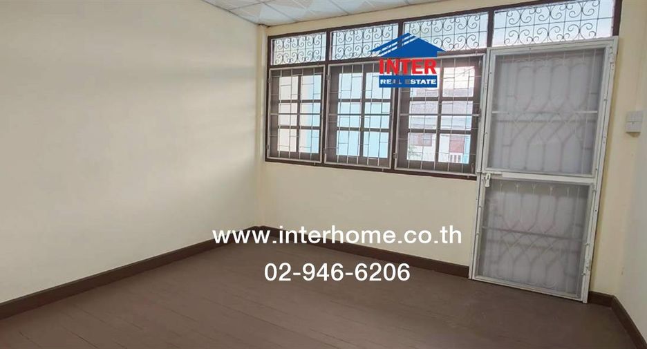 For sale 2 bedrooms townhouse in Pak Kret, Nonthaburi