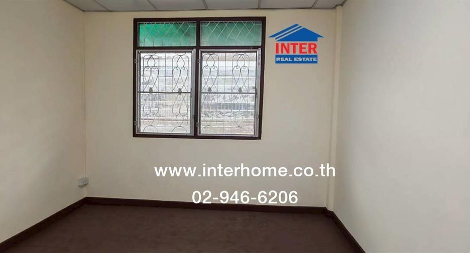 For sale 2 bedrooms townhouse in Pak Kret, Nonthaburi